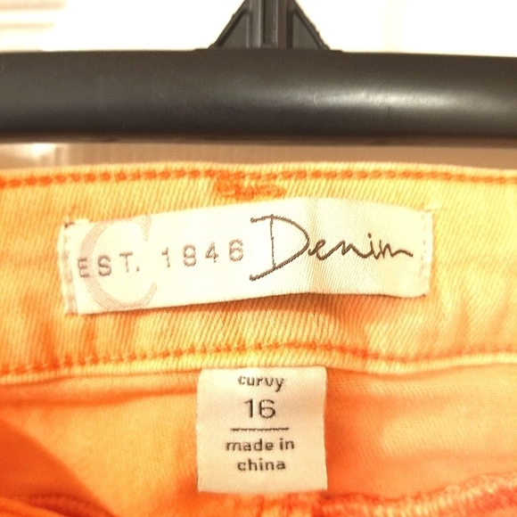 EST. 1946 Denim Capri Jeans - Picture 3 of 4